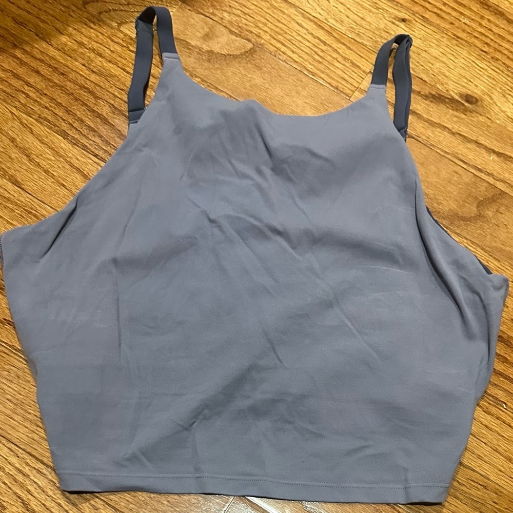 Athlete crop bra